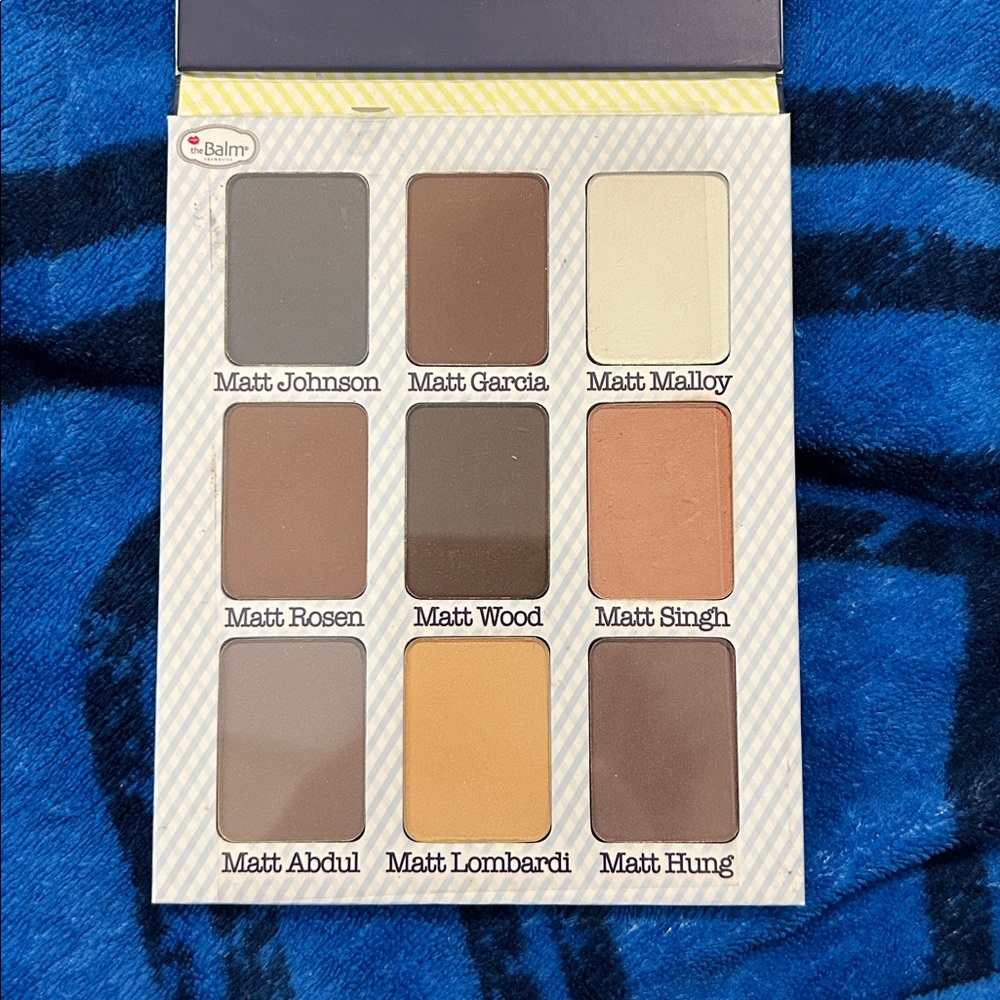 the Balm Meet matte nude eyeshadow palette - Picture 3 of 4